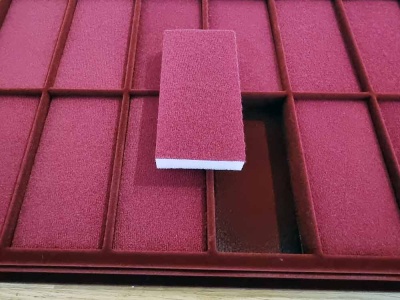 52025742_Red_3